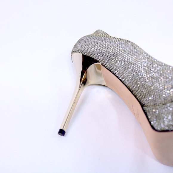 These are Jimmy Choo Metallic Gold Lamè Glitter Fabric Dahlia Platform Peep Toe - Picture 8 of 10